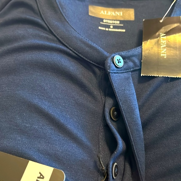 Alfani Henley Long Sleeve Tee. New With Tags - Picture 4 of 5